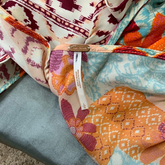 #82 NWOT Free People Tied To You Tank In Tropical Combo Size Large - Picture 4 of 4